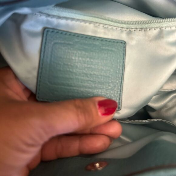 COACH AVERY LEATHER HOBO - Picture 10 of 11